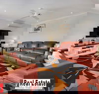 By The Beach at South West Rocks - Lismore Accommodation