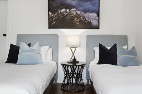 Stargazers Luxury Cottage - Lismore Accommodation 3