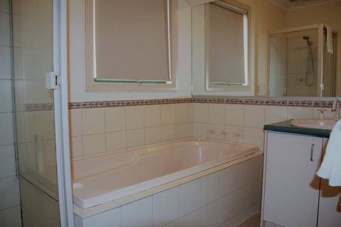 Mt Waverley Townhouses - Lismore Accommodation 5