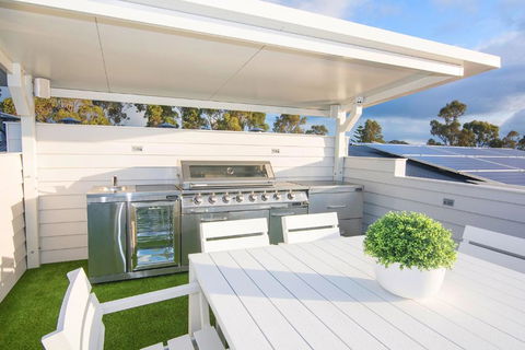 Busselton Beach House - Lismore Accommodation 2