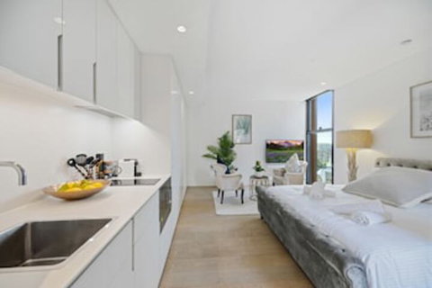 Luxury Home Hidden In The Urban Oasis - Lismore Accommodation 0