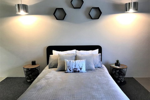 Scandi Stayz Retreat 1 - Lismore Accommodation 3