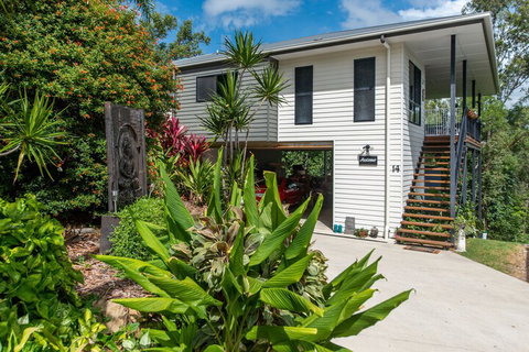 Austinmer - Cannonvale - Lismore Accommodation 4