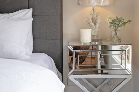 AUJOY 4 Bed Townhouse Glen Waverley - Lismore Accommodation 3