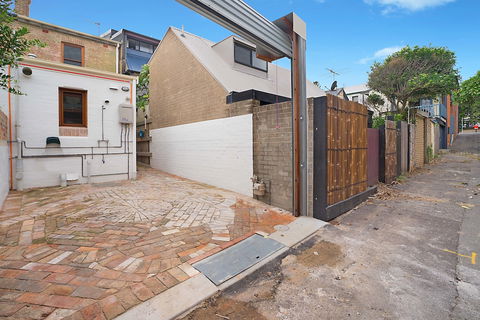 Newcastle Short Stay Apartments - 9 Alfred - Lismore Accommodation 1