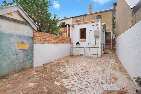 Newcastle Short Stay Apartments - 9 Alfred - Lismore Accommodation 0