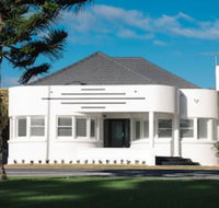 Deco Beach Luxury Apartments - Lismore Accommodation