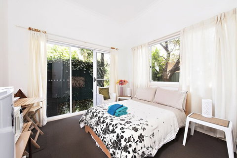 Shoal Bay Riggers - Lismore Accommodation 6