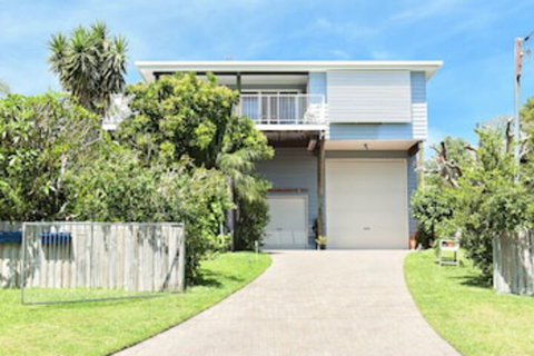 Shoal Bay Riggers - Lismore Accommodation 0