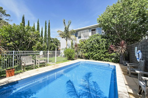 Shoal Bay Riggers - Lismore Accommodation 1