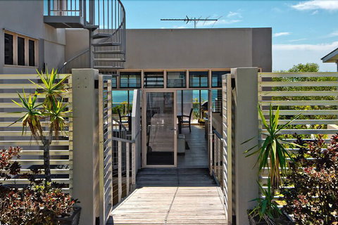 Tangalooma Sea Change - Lismore Accommodation 0