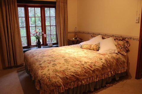 Lemke Cottage Moculta - Lismore Accommodation 4
