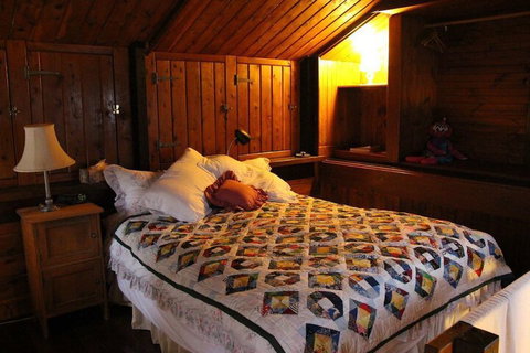 Lemke Cottage Moculta - Lismore Accommodation 6