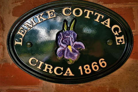 Lemke Cottage Moculta - Lismore Accommodation 1