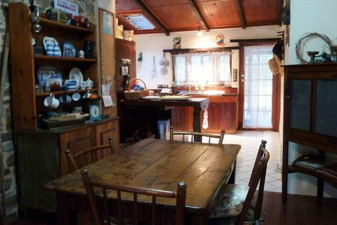 Lemke Cottage Moculta - Lismore Accommodation 7