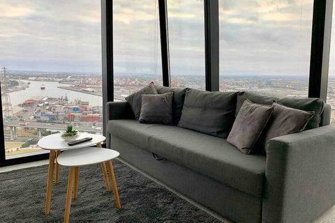 JC Marina Tower Docklands - Lismore Accommodation 7