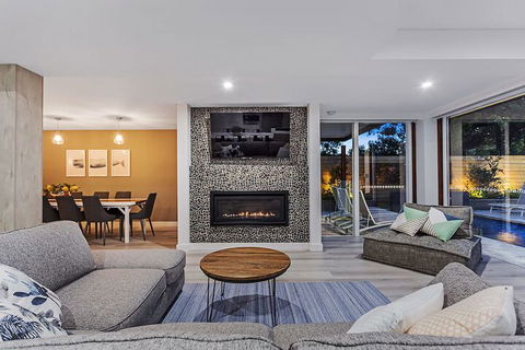 La Luna Shoal Bay - Lismore Accommodation 5