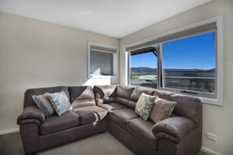 T-Bar On Twynam - Lismore Accommodation 0