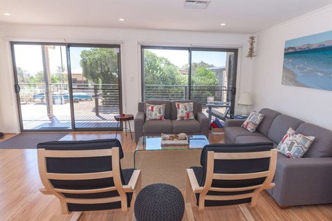 Lady Bay Getaway 12 Lady Bay - Lismore Accommodation 4