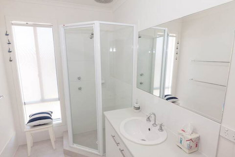 Lady Bay Getaway 12 Lady Bay - Lismore Accommodation 5