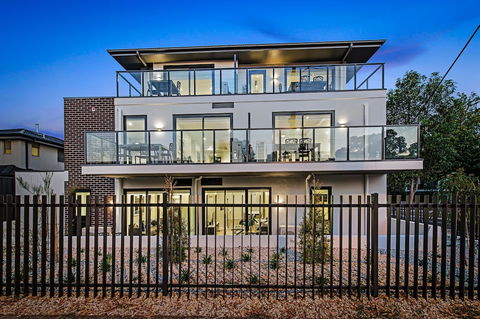 Manhattan Apartments - Notting Hill - Lismore Accommodation 0