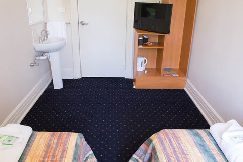 Gardners Inn Hotel - Lismore Accommodation 5