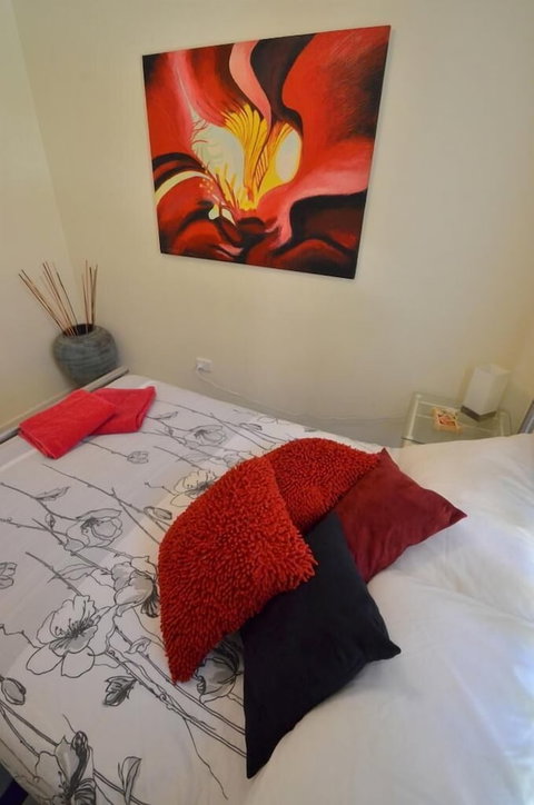 Art On Hart - Lismore Accommodation 5