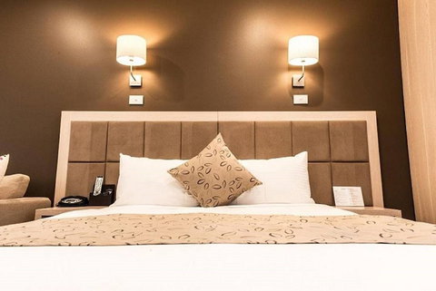 The Waverley International Hotel - Lismore Accommodation 1