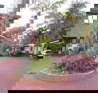 Cleveland Visitor Villas Motel