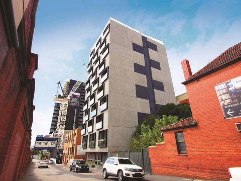 Oaks Melbourne South Yarra Suites - Lismore Accommodation 1