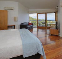 Chriss Beacon Point Restaurant  Villas - Lismore Accommodation