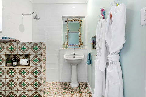 Noosa Valley Manor B&B Retreat - Lismore Accommodation 6