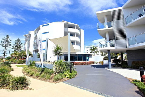 Manta Bargara Resort - Lismore Accommodation 4