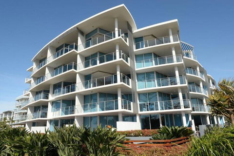 Manta Bargara Resort - Lismore Accommodation 1