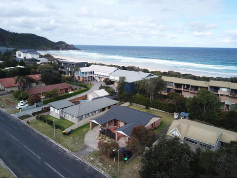 LIFES A BEACH 1 - Lismore Accommodation 1