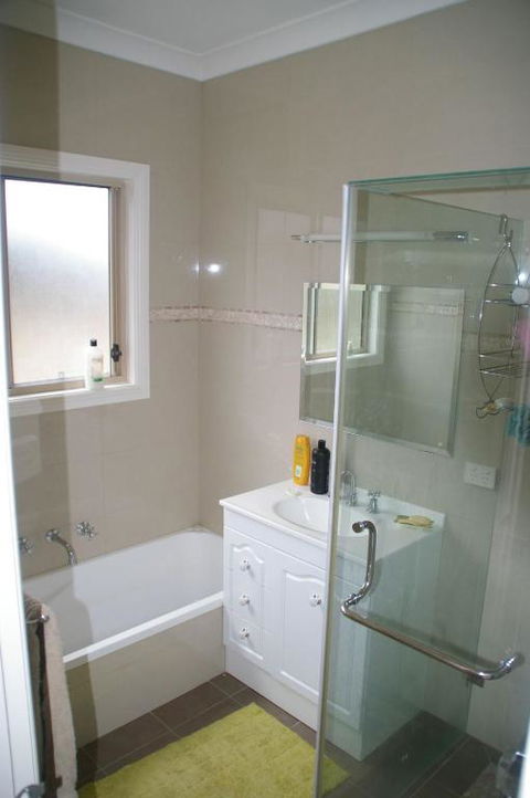 The Hakeas - Lismore Accommodation 2