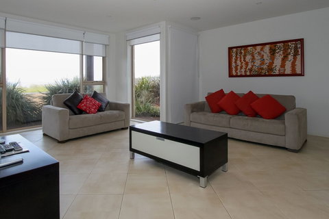 Aqua Luna - Lismore Accommodation 4