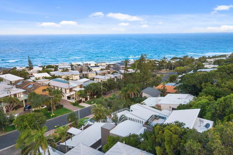 Architectural Masterpiece Sunshine Beach - Lismore Accommodation 3