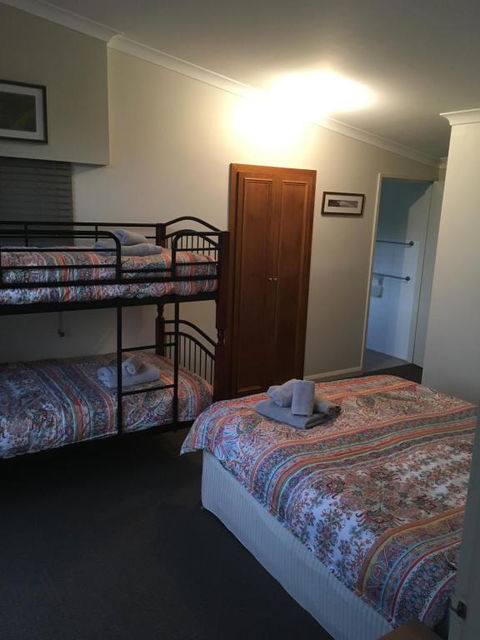 Blue House Denmark - Lismore Accommodation 2