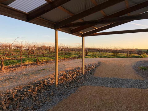 Bed In A Shed Too - Lismore Accommodation 6