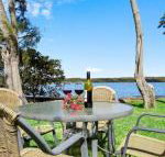 Sanctuary on the Bay fish or kayak from the yard - Lismore Accommodation