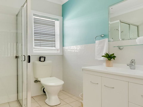 Ocean Blue Apartment Four Apartment On 2nd Level - Lismore Accommodation 4