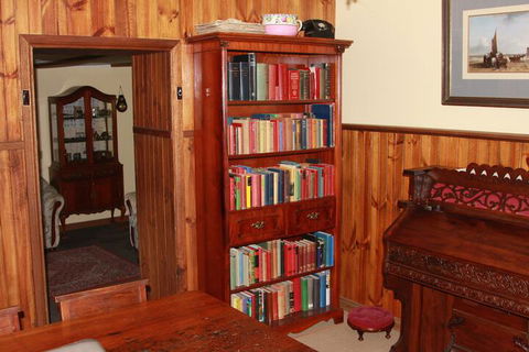 Ayers Burra - Lismore Accommodation 2