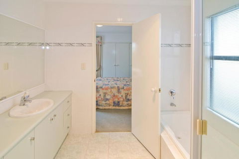 Bayside Beauty - Lismore Accommodation 3