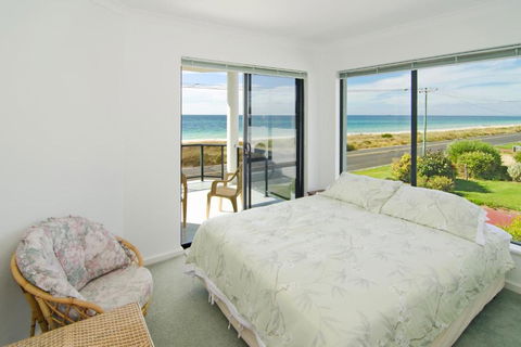Bayside Beauty - Lismore Accommodation 5