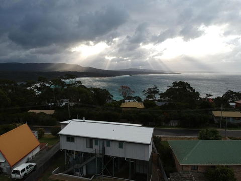 GRANITE BEACH HOUSE At Bay Of Fires - Lismore Accommodation 1