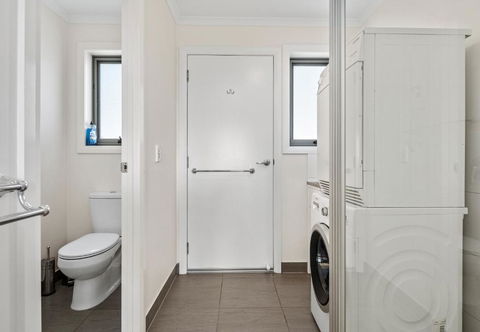 GRANITE BEACH HOUSE At Bay Of Fires - Lismore Accommodation 4