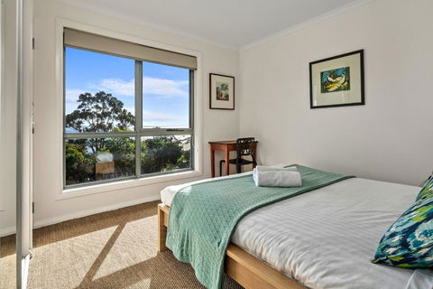 GRANITE BEACH HOUSE At Bay Of Fires - Lismore Accommodation 3