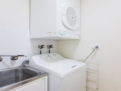 23 Bay Parklands 2 Gowrie Avenue Little Beach Air Con Pool & Tennis Court - Lismore Accommodation 5