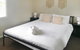 Large 5 Bedroom House With Wifi & Netflix Close To Taronga Western Plains Zoo - thumb 3